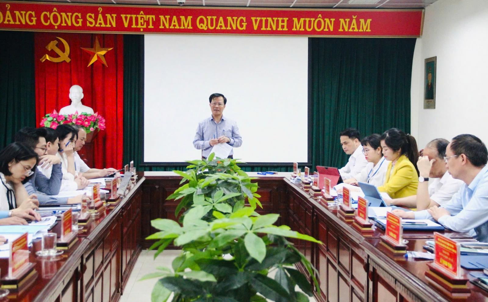 ĐOÀN CÔNG TÁC SỞ Y TẾ TỈNH PHÚ THỌ KIỂM TRA, ĐÁNH GIÁ CHẤT LƯỢNG BỆNH VIỆN, KHẢO SÁT SỰ HÀI LÒNG NGƯỜI BỆNH, NHÂN VIÊN Y TẾ NĂM 2024 TẠI BỆNH VIỆN Y DƯỢC CỔ TRUYỀN VÀ PHCN TỈNH PHÚ THỌ.