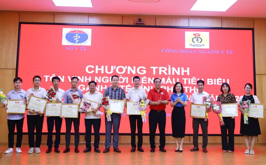 TẤM GƯƠNG TIÊU BIỂU VỀ HIẾN MÁU